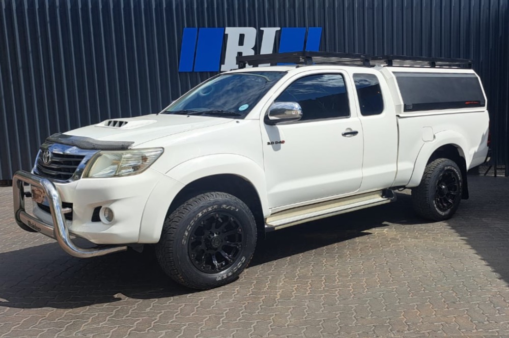 2013 Toyota Hilux 3.0 D4D Extended Cab Manual